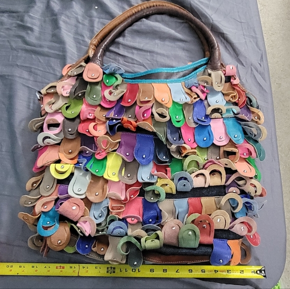 Shoulder Bag..17x17 .leather - Picture 2 of 5